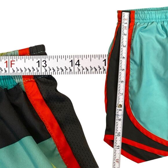 Nike Dri-Fit Running Shorts Womens Medium Sportswear Athletic‎ Athleisure Casual - Picture 9 of 10